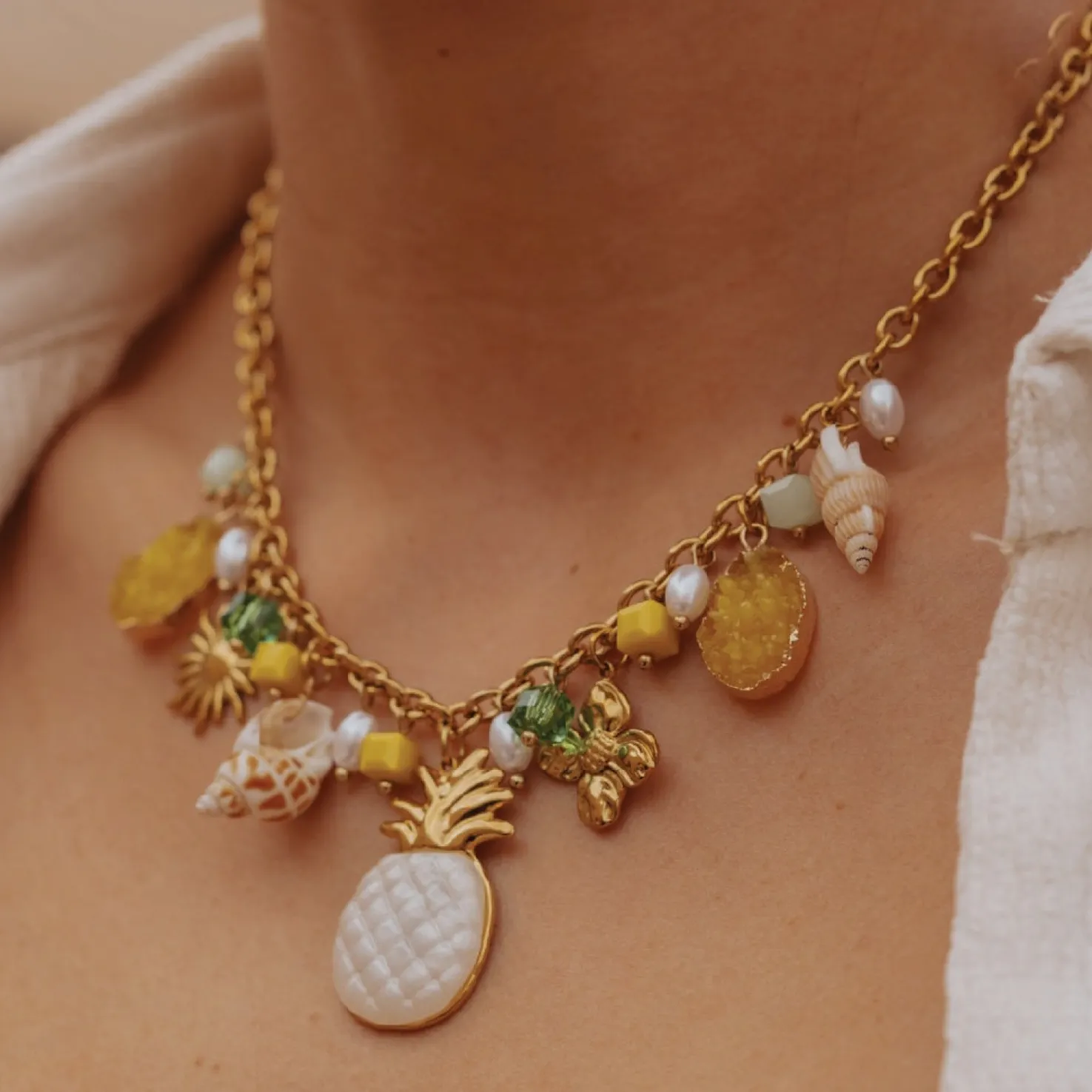 BARAKA TROPICAL GOLD PINEAPPLE NECKLACE