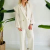 BRIDGET ECRU SLEEVELESS BLAZER