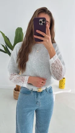 LACE BLOOM GREY PULL