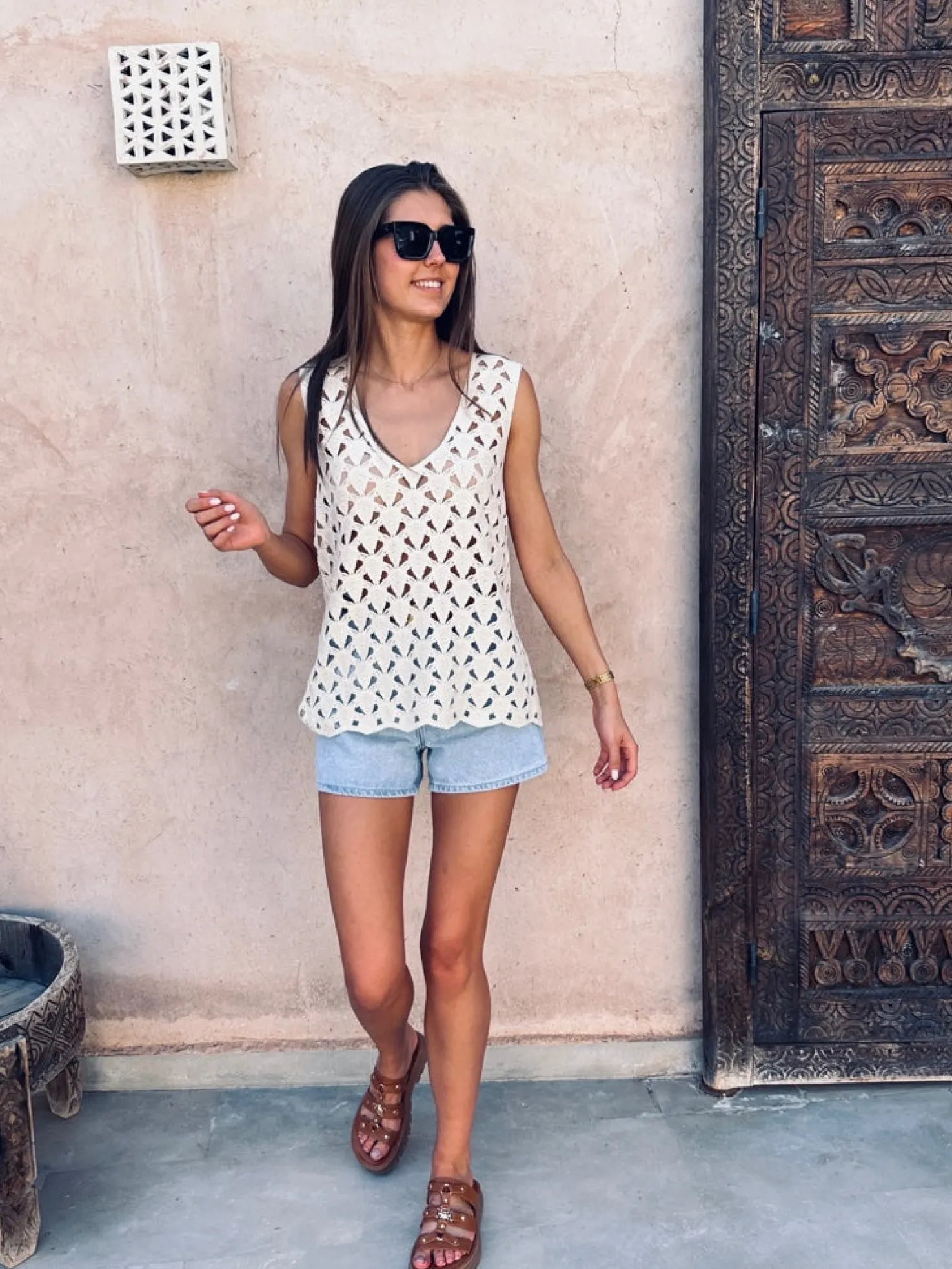 RABIA BEIGE CROCHET TOP