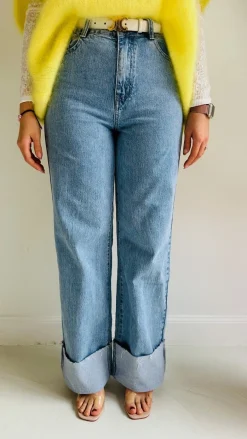 STRAIGHT LEG JEANS 9010