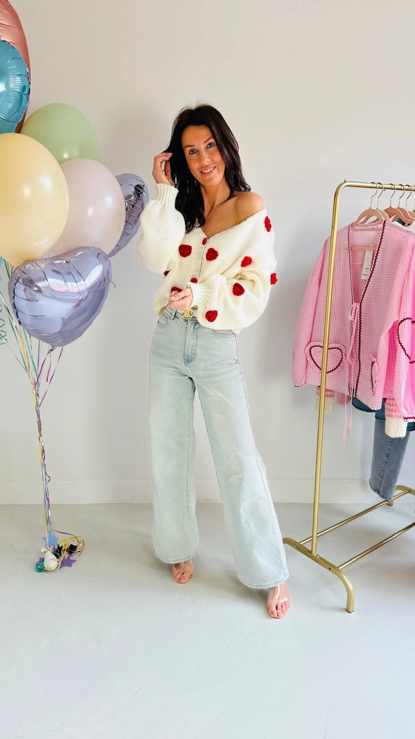 VALENTINE'S ROSES ECRU CARDIGAN
